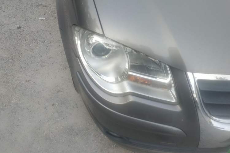 Used Volkswagen Touran 2008 2.0L Smart Edition Automatic 5 Seats Right Front Headlight