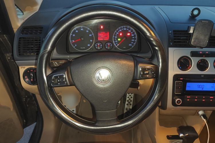 Used Volkswagen Touran 2008 2.0L Smart Edition Automatic 5 Seats Steering Wheel