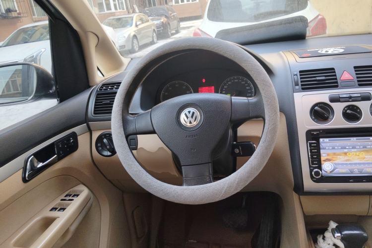 Used Volkswagen Touran 2008 2.0L Smart Edition Automatic 5 Seats Steering Wheel