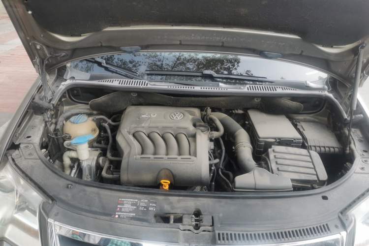Used Volkswagen Touran 2008 2.0L Zhiya Edition Automatic 5 Seats Engine Bay