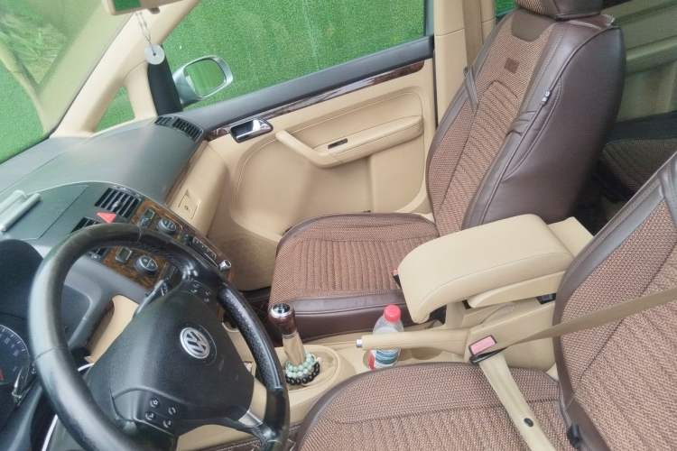Used Volkswagen Touran 2008 1.8T ZhiZun Edition Manual 5-Seater Left Front Seat
