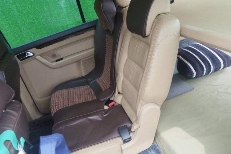 Used Volkswagen Touran 2008 1.8T ZhiZun Edition Manual 5-Seater Left Rear Seat