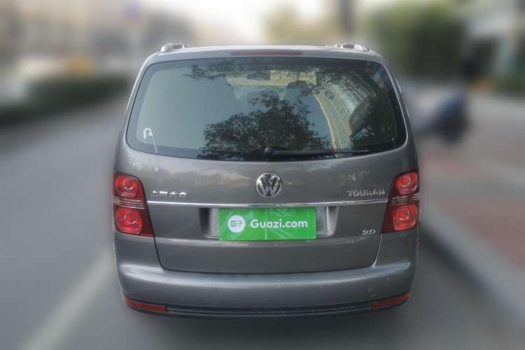 Used Volkswagen Touran 2008 2.0L Zhiya Edition Automatic 5 Seats Rear