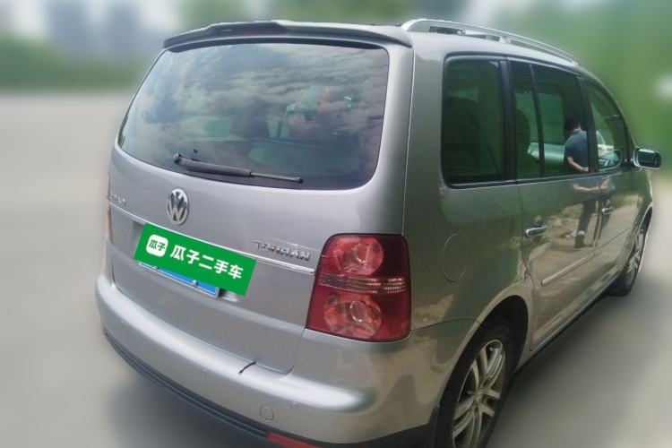 Used Volkswagen Touran 2008 1.8T ZhiZun Edition Manual 5-Seater Rear Right 45 Deg