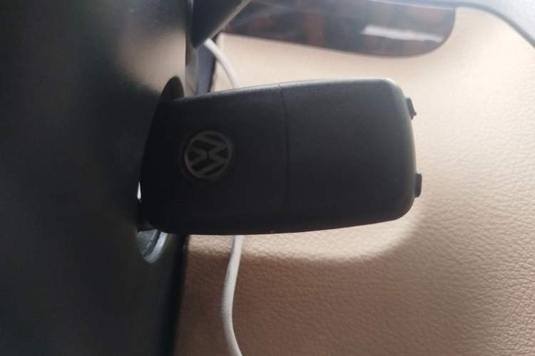 Used Volkswagen Touran 2008 1.8T ZhiZun Edition Manual 5-Seater Vehicle Key