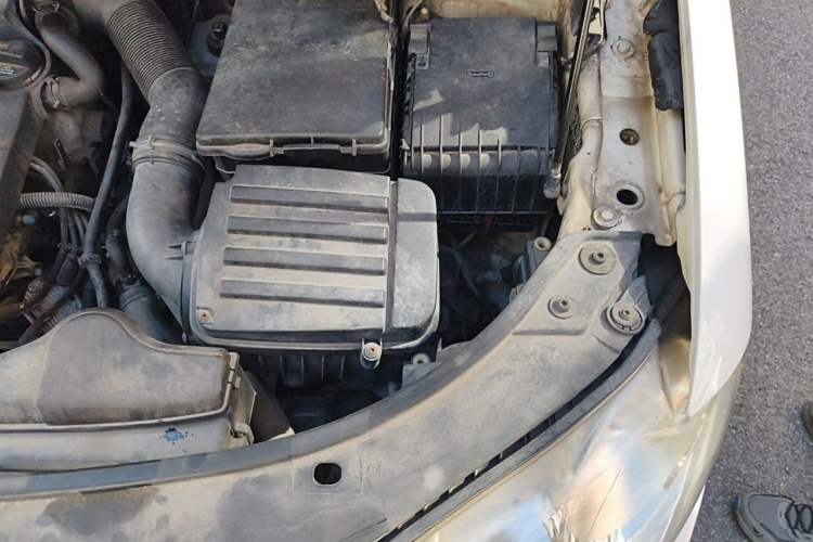 Used Volkswagen Touran 2008 2.0L Zhiya Edition Automatic 5 Seats Engine Bay Left
