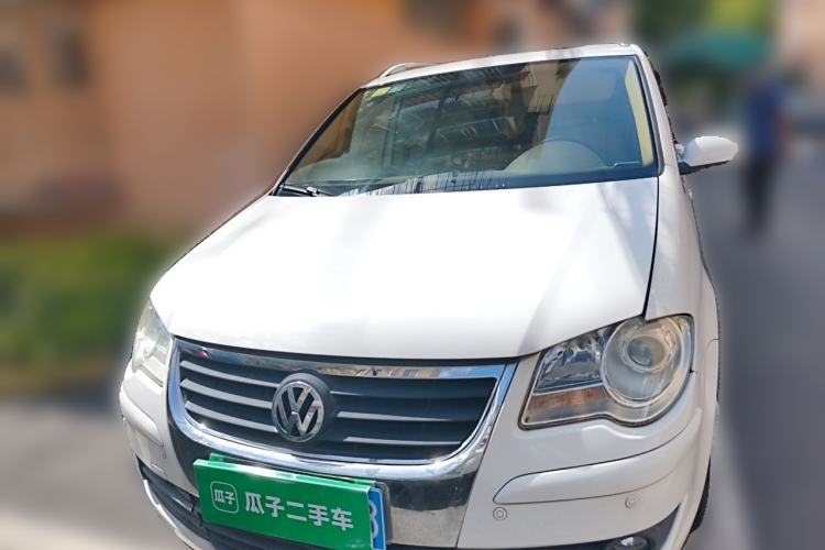 Used Volkswagen Touran 2008 2.0L Zhiya Edition Automatic 5 Seats Front