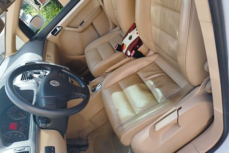 Used Volkswagen Touran 2008 2.0L Zhiya Edition Automatic 5 Seats Left Front Seat