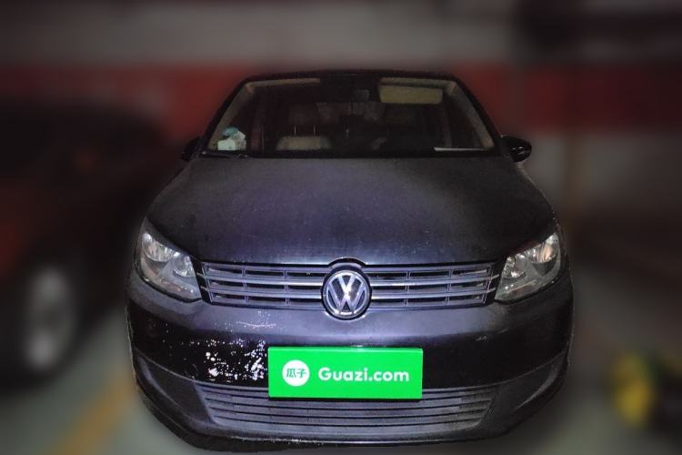 Used Volkswagen Touran 2011 1.4T Manual ZhiShang Edition 5-seater Front