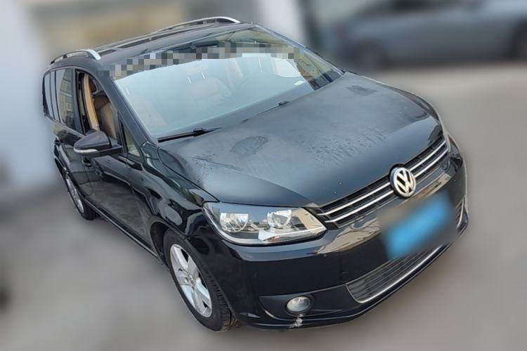 Used Volkswagen Touran 2011 1.4T DSG Zhiya Edition 5 Seats Front Right 45 Deg