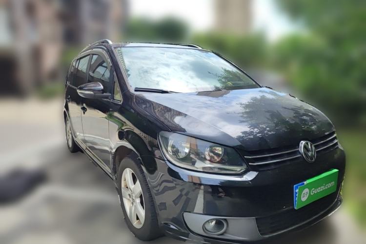 Used Volkswagen Touran 2011 1.4T DSG Zhiya Edition 5 Seats Front Right 45 Deg