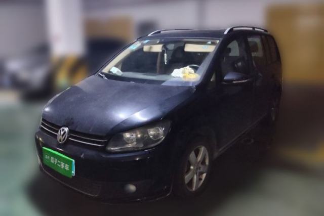 Ojetý Volkswagen Touran 2011 1.4T DSG Zhiya Edition 5 Seats