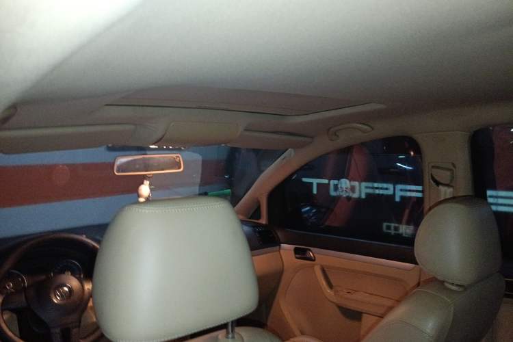 Used Volkswagen Touran 2011 1.4T DSG Zhiya Edition 5 Seats Headliner