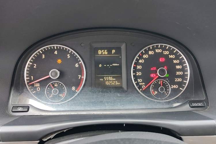 Used Volkswagen Touran 2011 1.4T DSG Zhiya Edition 5 Seats Instrument Cluster