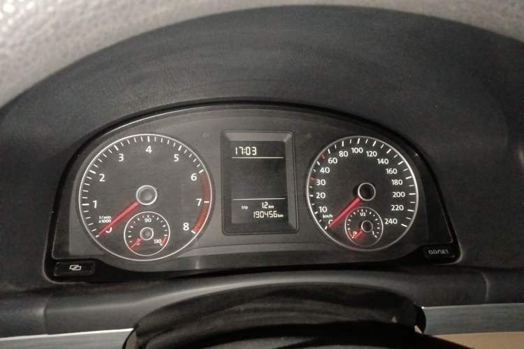Used Volkswagen Touran 2011 1.4T DSG Zhiya Edition 5 Seats Instrument Cluster