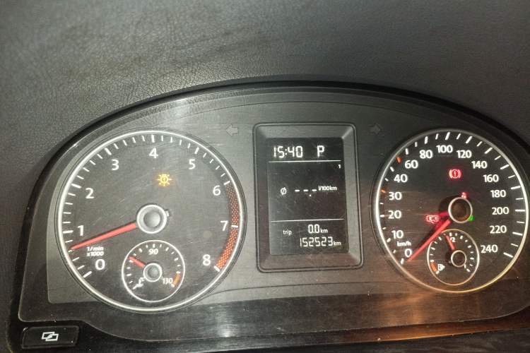 Used Volkswagen Touran 2011 1.4T DSG Zhiya Edition 5 Seats Instrument Cluster