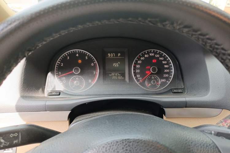 Used Volkswagen Touran 2011 1.4T DSG Zhiya Edition 5 Seats Instrument Cluster