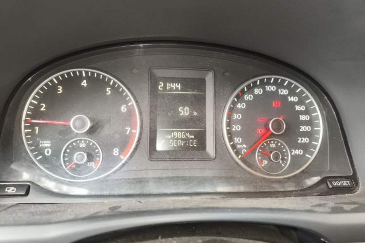 Used Volkswagen Touran 2011 1.4T Manual Zhiya Edition 5 Seats Instrument Cluster