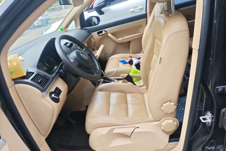 Used Volkswagen Touran 2011 1.4T DSG Zhiya Edition 5 Seats Left Front Seat