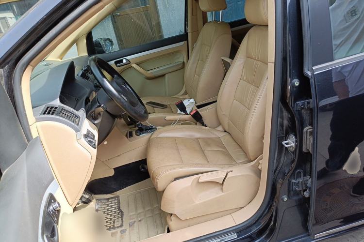 Used Volkswagen Touran 2011 1.4T DSG Zhiya Edition 5 Seats Left Front Seat