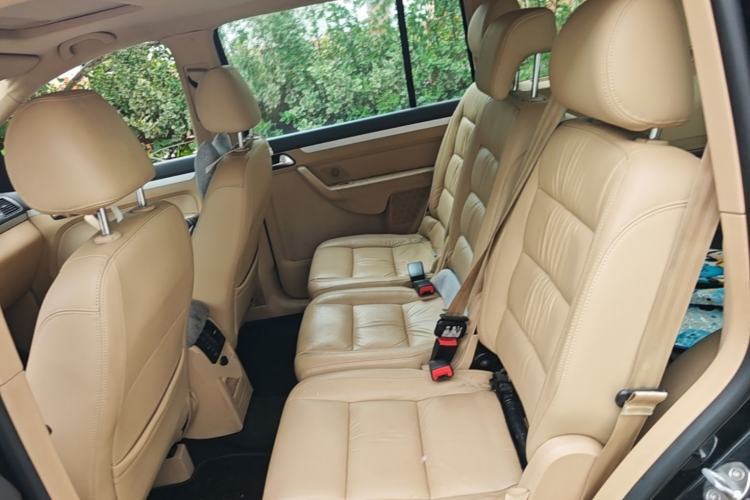 Used Volkswagen Touran 2011 1.4T DSG Zhiya Edition 5 Seats Left Rear Seat
