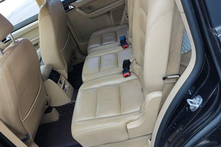 Used Volkswagen Touran 2011 1.4T DSG Zhiya Edition 5 Seats Left Rear Seat