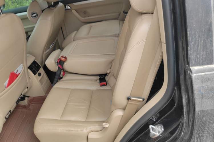 Used Volkswagen Touran 2011 1.4T DSG Zhiya Edition 5 Seats Left Rear Seat
