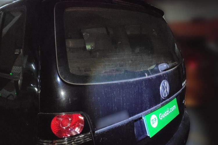 Used Volkswagen Touran 2011 1.4T Manual ZhiShang Edition 5-seater Rear