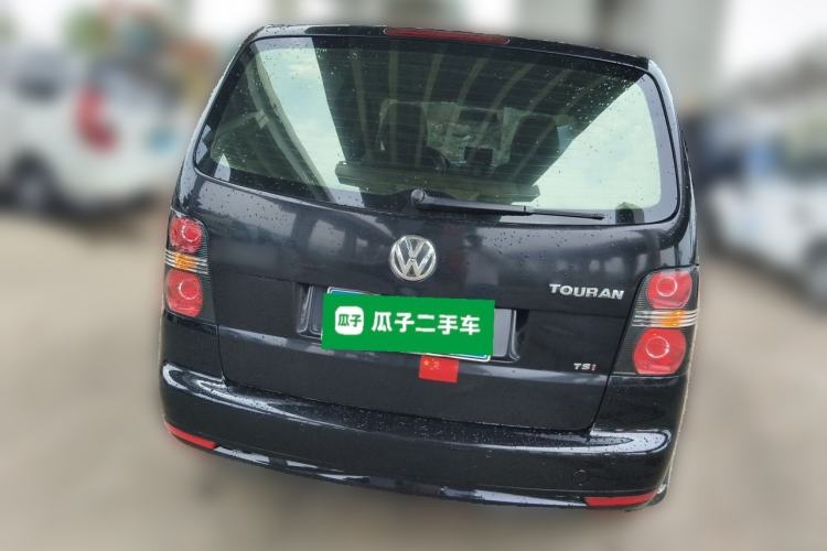 Used Volkswagen Touran 2011 1.4T Manual ZhiShang Edition 5-seater Rear