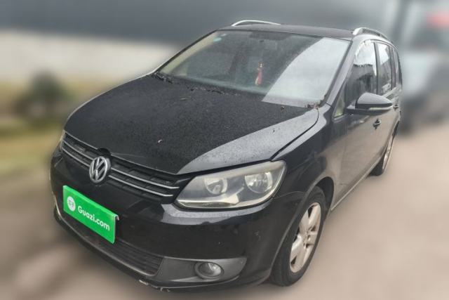 Ojetý Volkswagen Touran 2011 1.4T DSG Zhiya Edition 5 Seats