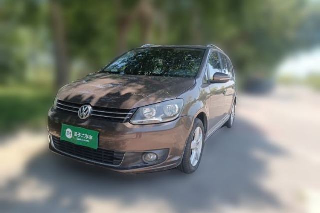 Ojetý Volkswagen Touran 2011 1.4T DSG Zhiya Edition 5 Seats