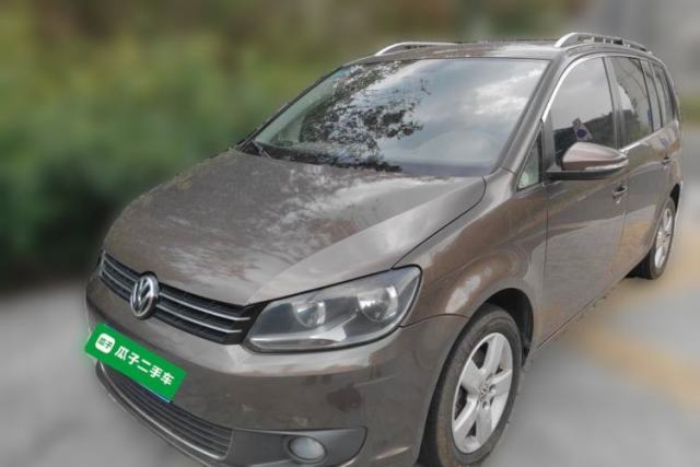 Gebrauchter Volkswagen Touran 2011 1.4T Manual ZhiShang Edition 5-seater