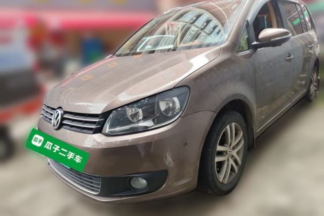 Ojetý Volkswagen Touran 2011 1.4T DSG ZhiZhen Edition 7-Seater