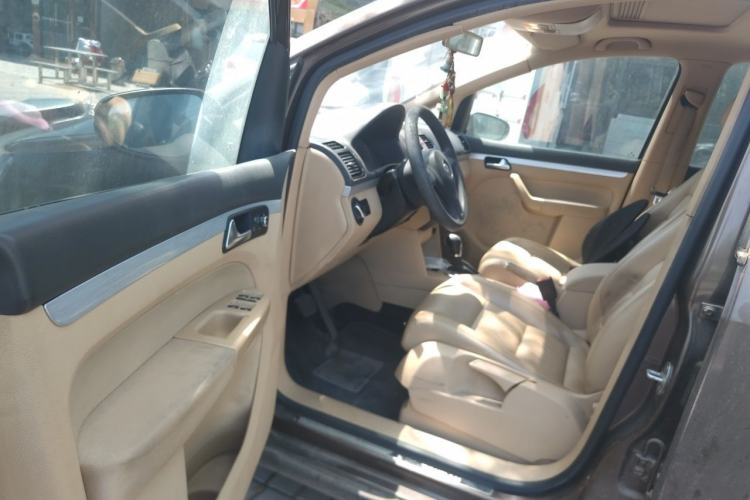 Used Volkswagen Touran 2011 1.4T DSG Zhiya Edition 5 Seats Driver Seat
