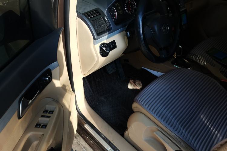 Used Volkswagen Touran 2011 1.4T DSG Zhiya Edition 5 Seats Driver Seat
