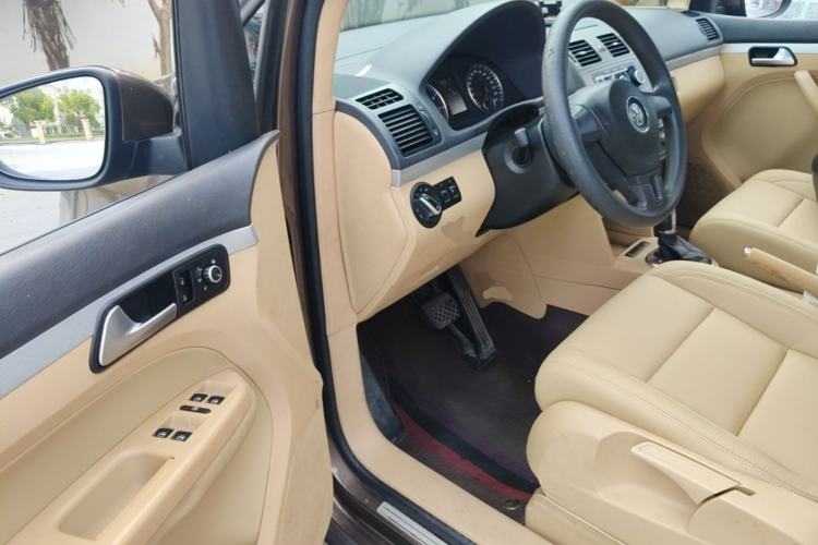 Used Volkswagen Touran 2011 1.4T DSG Zhiya Edition 5 Seats Driver Seat