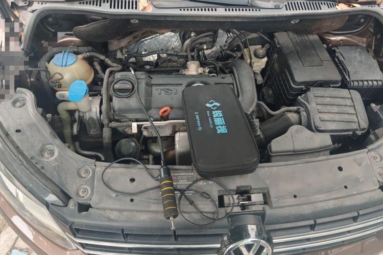 Used Volkswagen Touran 2011 1.4T DSG ZhiZhen Edition 5 Seats Engine Bay