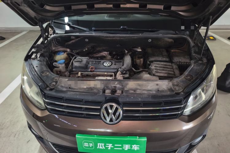 Used Volkswagen Touran 2011 1.4T DSG Zhiya Edition 5 Seats Engine Bay