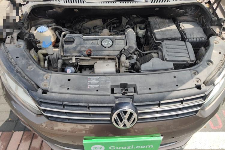 Used Volkswagen Touran 2011 1.4T DSG ZhiZhen Edition 5 Seats Engine Bay