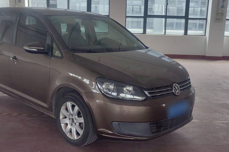 Used Volkswagen Touran 2011 1.4T Manual ZhiShang Edition 5-seater Exterior 4
