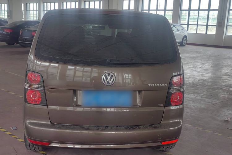 Used Volkswagen Touran 2011 1.4T Manual ZhiShang Edition 5-seater Exterior 5