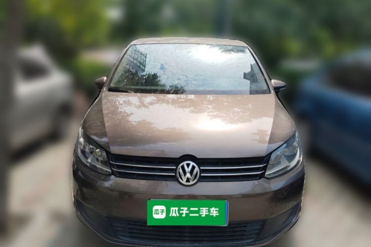 Used Volkswagen Touran 2011 1.4T Manual ZhiShang Edition 5-seater Front
