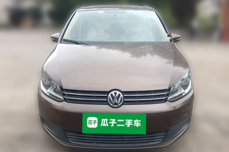 Used Volkswagen Touran 2011 1.4T Manual ZhiShang Edition 5-seater Front