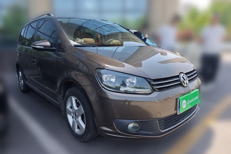 Used Volkswagen Touran 2011 1.4T DSG Zhiya Edition 5 Seats Front Right 45 Deg