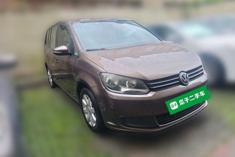 Used Volkswagen Touran 2011 1.4T Manual ZhiShang Edition 5-seater Front Right 45 Deg