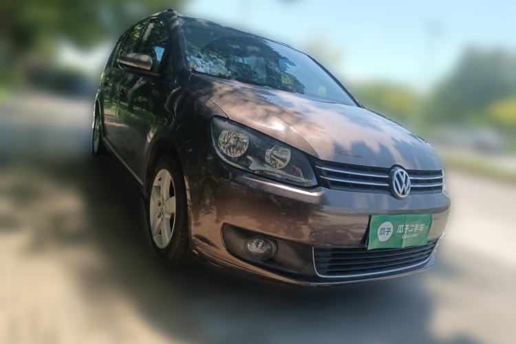 Used Volkswagen Touran 2011 1.4T DSG Zhiya Edition 5 Seats Front Right 45 Deg