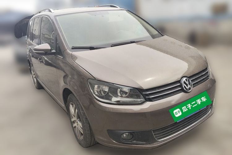 Used Volkswagen Touran 2011 1.4T DSG ZhiZhen Edition 5 Seats Front Right 45 Deg