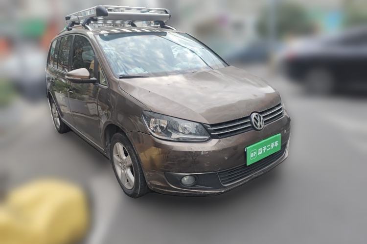Used Volkswagen Touran 2011 1.4T DSG Zhiya Edition 5 Seats Front Right 45 Deg
