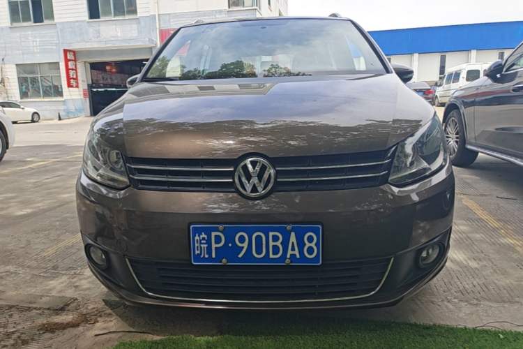 Used Volkswagen Touran 2011 1.4T DSG Zhiya Edition 5 Seats Front
