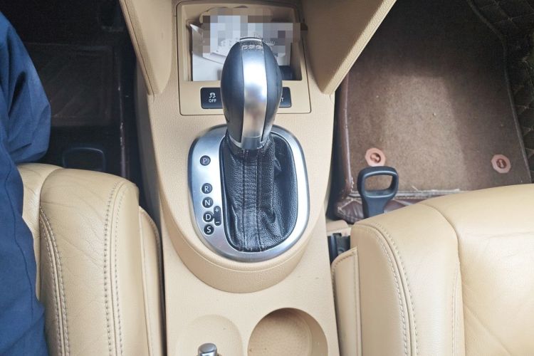 Used Volkswagen Touran 2011 1.4T DSG Zhiya Edition 5 Seats Gear Lever